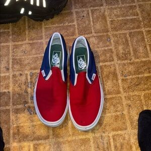 10.5 womens Vans Slip On Yacht Club is a classic slip-on multi colored